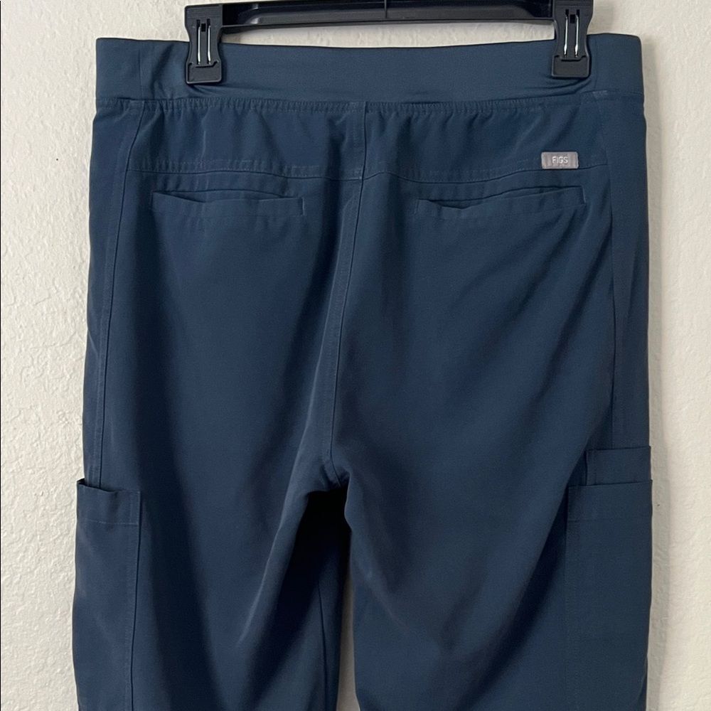 EUC Figs Scrub Pants in Size M - Picture 5 of 12